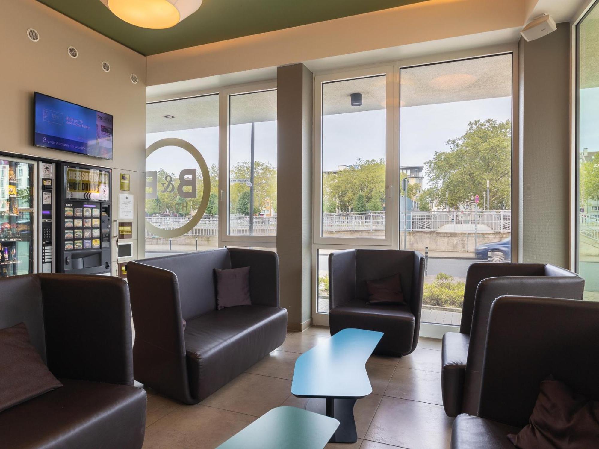 B&B Hotel Duisburg Hbf-Sued Экстерьер фото